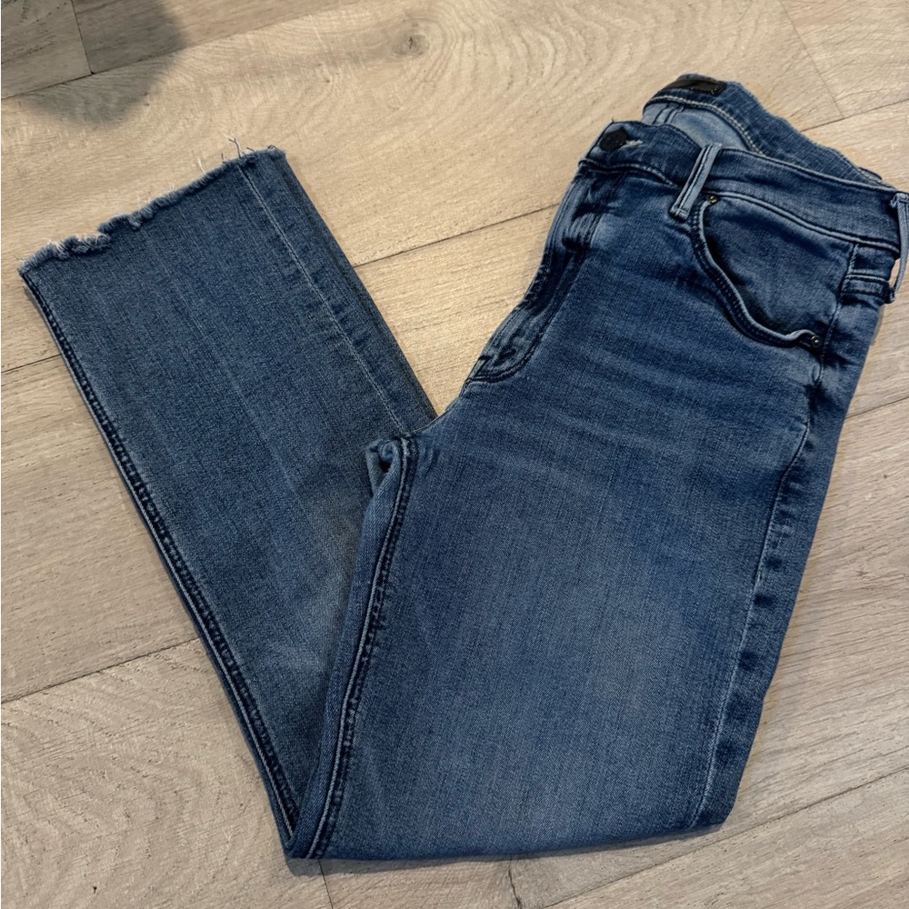 MOTHER “WE THE ANIMALS” Midrise Dazzler Ankle Jeans 29